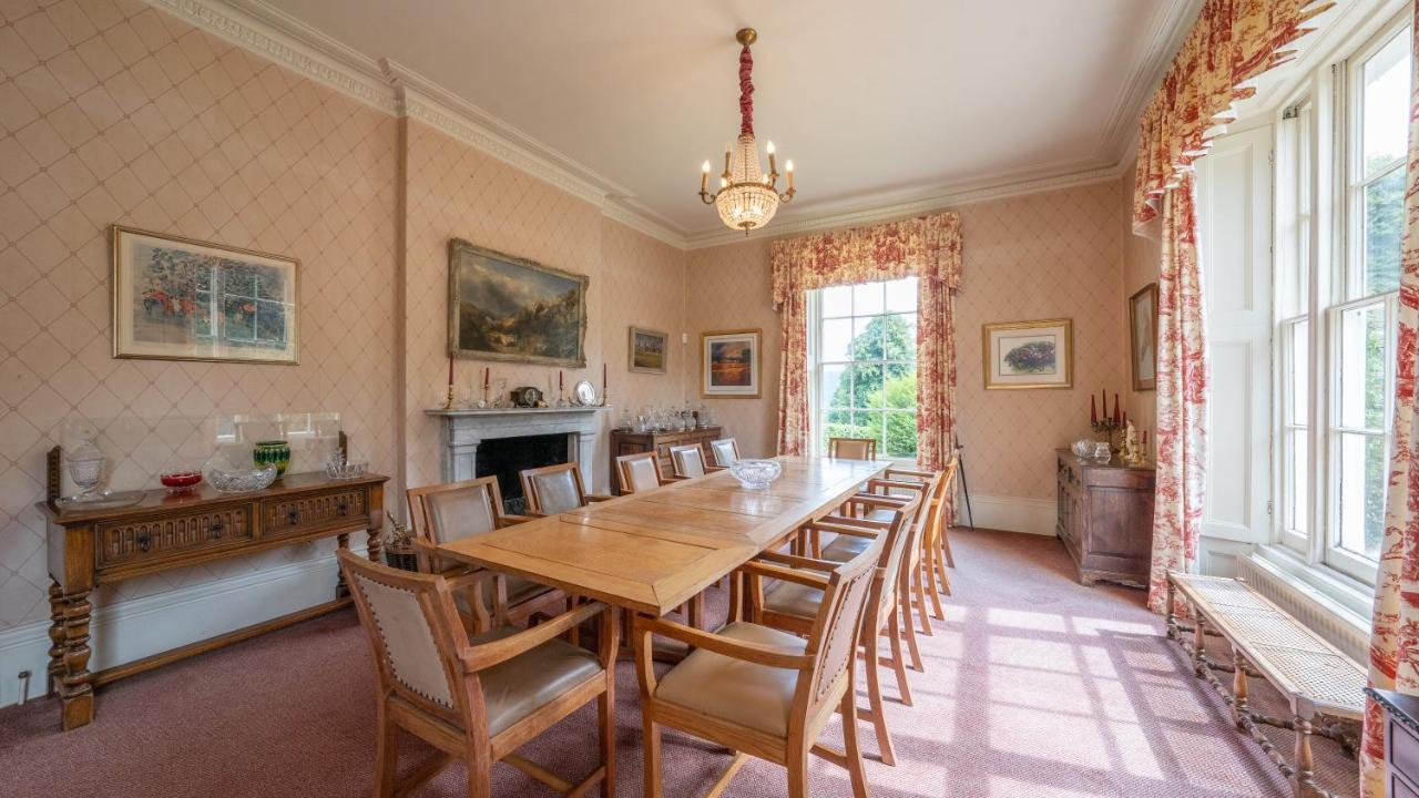 Pantybeiliau House Bed & Breakfast Gilwern Zewnętrze zdjęcie